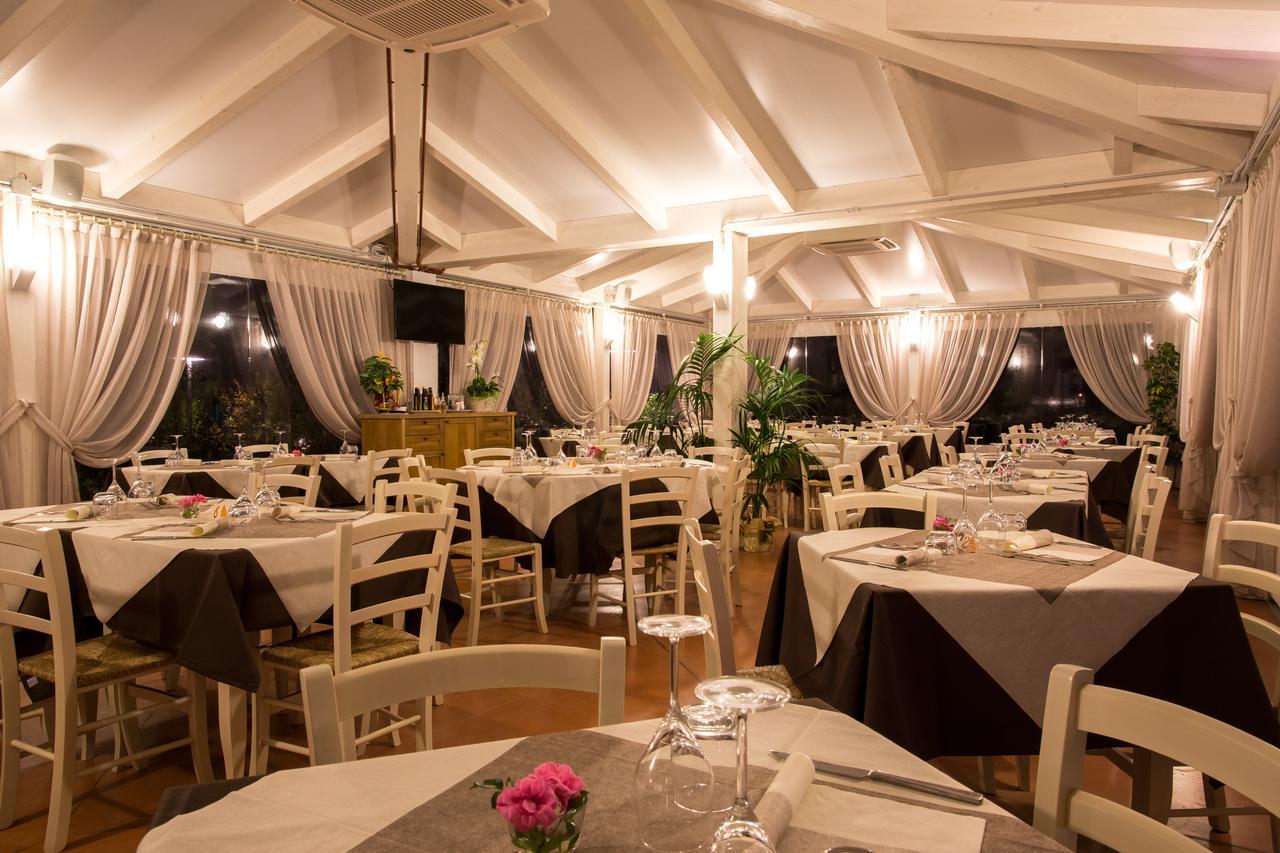 Locanda Borgognina Lucrezia Dış mekan fotoğraf