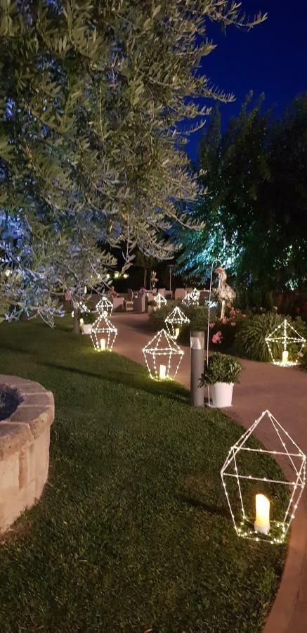 Locanda Borgognina Lucrezia Dış mekan fotoğraf