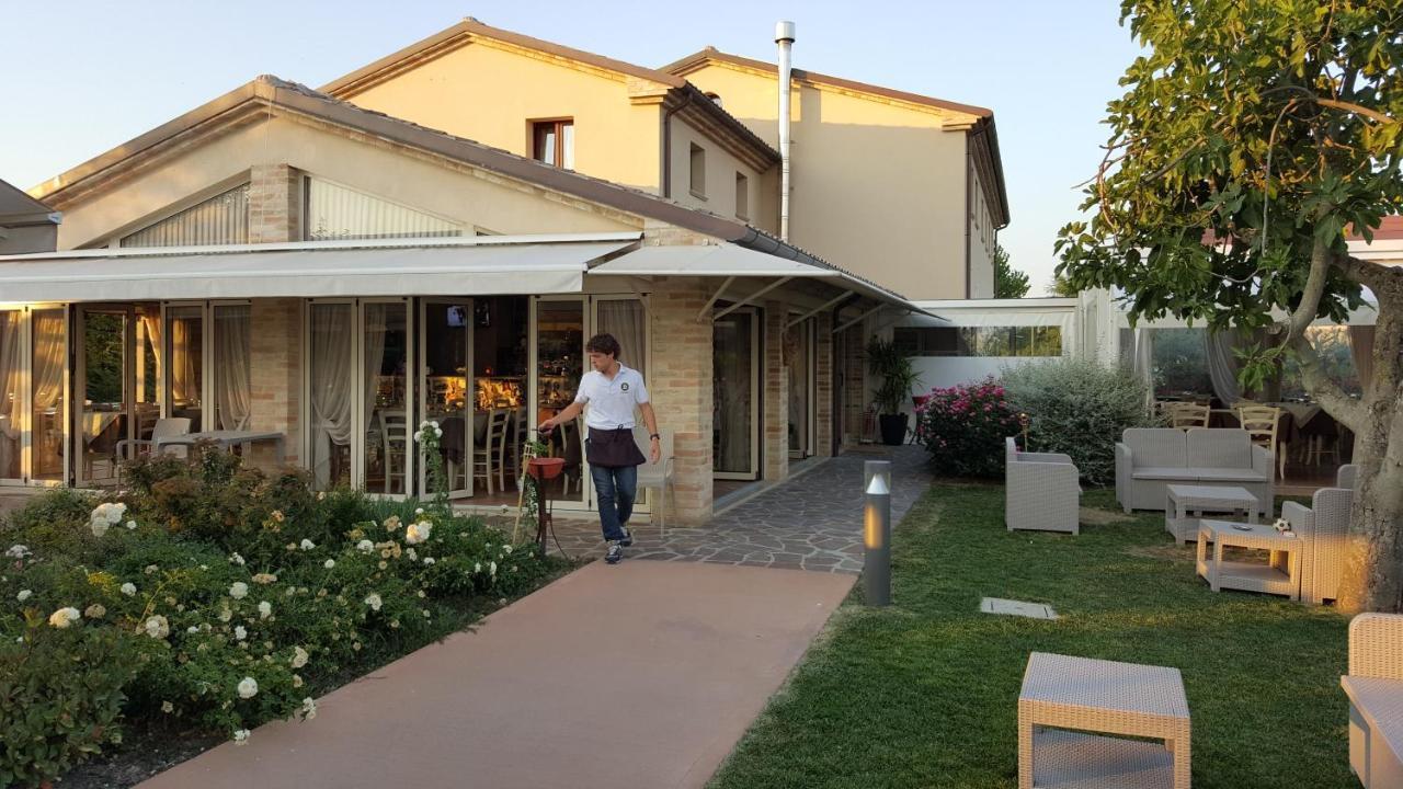 Locanda Borgognina Lucrezia Dış mekan fotoğraf